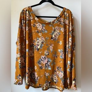 Beautiful 2XL White Birch top.